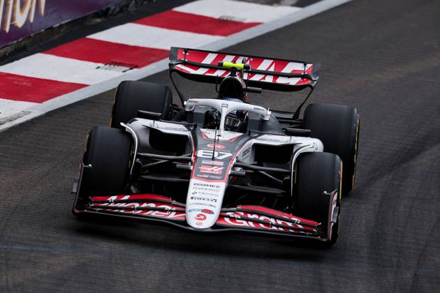 F1 - SINGAPORE GRAND PRIX 2025 87 BEARMAN Ollie Oliver (gbr), Haas F1 Team VF-25 Ferrari, action during the 2025 Formula 1 Singapore Grand Prix, 18th round of the 2025 FIA Formula One World Championship, WM, Weltmeisterschaft from October 3 to 5, 2025 on the Marina Bay Street Circuit, in Singapore - SingaporeSingapore Copyright: xEricxAlonsox