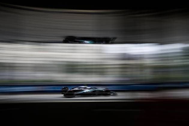 F1 - SINGAPORE GRAND PRIX 2025 63 RUSSELL George (gbr), Mercedes AMG F1 Team W16, action during the 2025 Formula 1 Singapore Grand Prix, 18th round of the 2025 FIA Formula One World Championship, WM, Weltmeisterschaft from October 3 to 5, 2025 on the Marina Bay Street Circuit, in Singapore - SingaporeSingapore Copyright: xEricxAlonsox