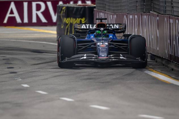 MARINA BAY, SINGAPORE: Alex Albon, racing for the Williams Racing team during the 2025 Formula 1 Singapore Grand Prix at the Marina Bay Street Circuit in Marina Bay, Singapore
