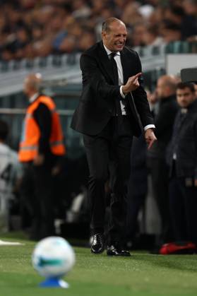 Juventus Fc - Ac Milan Massimiliano Allegri, head coach of Ac Milan yells during the Serie A match beetween Juventus Fc and Ac Milan at Allianz Stadium on October 5, 2025 in Turin, Italy . Torino Allianz Stadium Italy Copyright: xMarcoxCanonierox