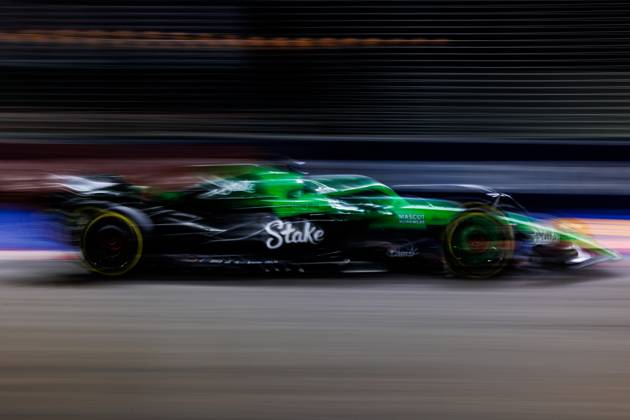 October 5, 2025, Singapore, Singapore: Nico Hulkenberg of Germany and the Kick Sauber Team during the F1 Grand Prix of Singapore at the Marina Bay Street Circuit. Singapore Singapore - ZUMAs197 20251005_aaa_s197_536 Copyright: xGeorgexHitchensx