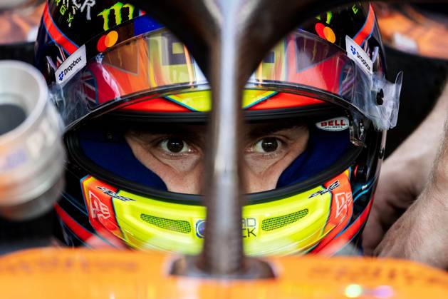 October 4, 2025, Singapore, Singapore: Oscar Piastri of Australia and McLaren F1 Team during Free Practice 3 Formula One Singapore Grand Prix. Singapore Singapore - ZUMAs197 20251004_aaa_s197_1191 Copyright: xJayxHiranox