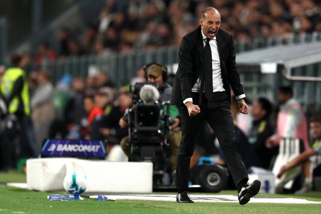 Juventus Fc - Ac Milan Massimiliano Allegri, head coach of Ac Milan gestures during the Serie A match beetween Juventus Fc and Ac Milan at Allianz Stadium on October 5, 2025 in Turin, Italy . Torino Allianz Stadium Italy Copyright: xMarcoxCanonierox