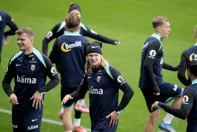 Football, World Cup qualifiers, Norway national team. Training