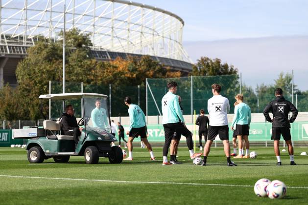 Football, World Cup qualifiers, Austrian national team, Training