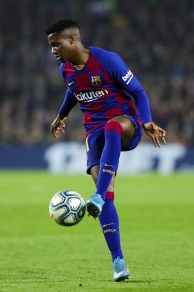 FC Barcelona, Barca v Real Madrid: La Liga BARCELONA, SPAIN - DECEMBER 18: Barcelona s Bissau-Guinean forward Ansu Fati vies during Spanish El Clasico football match between FC Barcelona and Real Madrid at the Camp Nou stadium in Barcelona on December 18, 2019. Catalonia Spain. Editorial use only. Please get in touch for any other usage.  Copyright: x2025xAnadoluxAdriaxPuigx