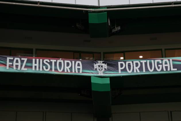 POR: Portugal v Hungary. World Cup Qualifiers match. Portugal display during the World Cup Qualifiers match between Portugal and Hungary national teams played at Jose Alvalade Stadium on October 14, 2025 in Lisboa, Portugal. Copyright: xMiguelxMarruffox xPRESSINx MM_251014_POR_HUN_2526_002
