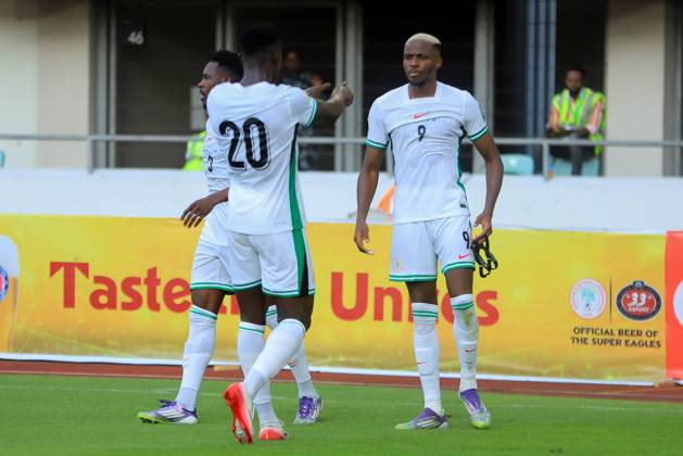 UYO, NIGERIA - OCTOBER 14: Victor Osimhen of Nigeria during the 2026 FIFA World Cup, WM, Weltmeisterschaft, Fussball qualifier match between Super Eagles of Nigeria and Benin Republic at Godwill Akpabio Stadium on October 14, 2025 in Uyo, Nigeria. Photo by Nsidibe Akpan Copyright: xx