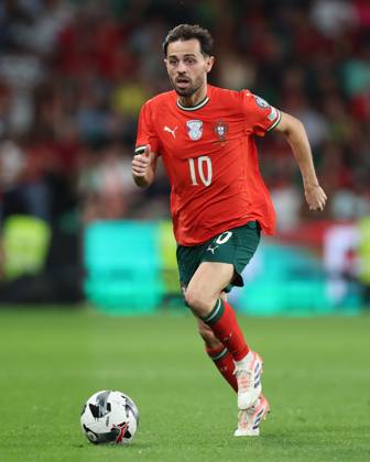 POR: Portugal v Hungary. World Cup Qualifiers match. Bernardo Silva of Portugal during the World Cup Qualifiers match between Portugal and Hungary national teams played at Jose Alvalade Stadium on October 14, 2025 in Lisboa, Portugal. Copyright: xMiguelxMarruffox xPRESSINx MM_251014_2526_196
