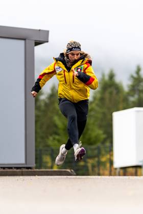 18 10 2025, GER, Bobsleigh, Season 25 26, Women, Central performance test in bobsleigh push test Leona Klein Traditionally, the best German bobsleigh pilots and their pushers met in Oberhof for a test of strength 98559 Oberhof LOTTO Thüringen EISARENA Oberho Thüringen Germany
