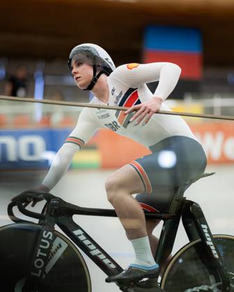 2025 Tissot UCI Track World Championships Picture by Alex Whitehead SWpix.com - 20 10 2025 - Cycling - 2025 Tissot UCI Track World Championships - Velodromo Penalolà n, Santiago, Chile - Training - Emma Finucane of Great Britain. Santiago Velodromo Parque Penalolà n Chile Copyright: x xSWpix.comx(t axPhotographyxHubxLtd)xAlexxWhitehead SWpix.comx SWP-3030-10336