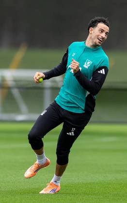 Football - UEFA Champions League - Eintracht Frankfurt v Liverpool FC LIVERPOOL, ENGLAND - Tuesday, October 21, 2025: Liverpool s Curtis Jones during a training session at the AXA Training Centre ahead of the UEFA Champions League match between Eintracht Frankfurt and Liverpool FC. (Photo by Jessica Hornby Propaganda) Copyright: xDavidxRawcliffex P2025-10-21-LFC-Training-Frankfurt-16