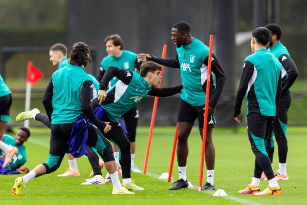 Football - UEFA Champions League - Eintracht Frankfurt v Liverpool FC LIVERPOOL, ENGLAND - Tuesday, October 21, 2025: Liverpool s Milos Kerkez and Ibrahima Konate during a training session at the AXA Training Centre ahead of the UEFA Champions League match between Eintracht Frankfurt and Liverpool FC. (Photo by Jessica Hornby Propaganda) Copyright: xDavidxRawcliffex P2025-10-21-LFC-Training-Frankfurt-28