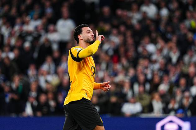 Goal celebration after scoring 1 2 from penalty kick Ramy Bensebaini Borussia Dortmund, 05 DEN, FC Copenhagen vs Borussia Dortmund, Football, UEFA Champions League, Matchday 3, Season 2025 2026, 21 10 2025 DEN, FC Copenhagen vs Borussia Dortmund, Football, UEFA Champions League, Matchday 3, Season 2025 2026, 21 10 2025 Copenhagen Copyright: xEibner-Pressefoto MarcelxvonxFehrnx EP_MFN