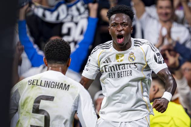 Real Madrid CF vs Juventus FC - UEFA Champions League 2025 26 League Phase MD3 Vinicius Junior of Real Madrid (R) celebrates a goal with Jude Bellingham of Real Madrid (L) during the UEFA Champions League 2025 26 League Phase MD3 match between Real Madrid C.F. and Juventus at Estadio Santiago Bernabeu on October 22, 2025 in Madrid, Spain. Madrid Estadio Santiago Bernabeu Madrid Spain Copyright: xAlbertoxGardinx AGardin_20251022_Foot_Cham_ReaMad_Juv_0565