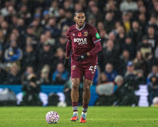 Premier League Leeds United v West Ham United Jean-Clair Todibo of West Ham United during the Premier League match Leeds United vs West Ham United at Elland Road, Leeds, United Kingdom, 24th October 2025 (Photo by Mark Cosgrove News Images) Leeds Elland Road West Yorkshire United Kingdom Copyright: xMarkxCosgrove NewsxImagesx