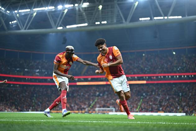 Galatasaray v Goztepe - Turkish Super Lig ISTANBUL, TURKIYE - OCTOBER 26: Gabriel Sara (8) of Galatasaray celebrates a score during the Turkish Super Lig week 10 football match between Galatasaray and Goztepe at RAMS Park Stadium in Istanbul, Turkiye on October 26, 2025. Abdulhamid Hosbas Anadolu Istanbul Turkey. Editorial use only. Please get in touch for any other usage. Copyright: x2025xAnadoluxAbdulhamidxHosbasx