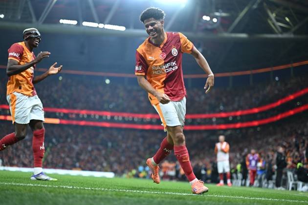 Galatasaray v Goztepe - Turkish Super Lig ISTANBUL, TURKIYE - OCTOBER 26: Gabriel Sara (8) of Galatasaray celebrates a score during the Turkish Super Lig week 10 football match between Galatasaray and Goztepe at RAMS Park Stadium in Istanbul, Turkiye on October 26, 2025. Abdulhamid Hosbas Anadolu Istanbul Turkey. Editorial use only. Please get in touch for any other usage. Copyright: x2025xAnadoluxAbdulhamidxHosbasx