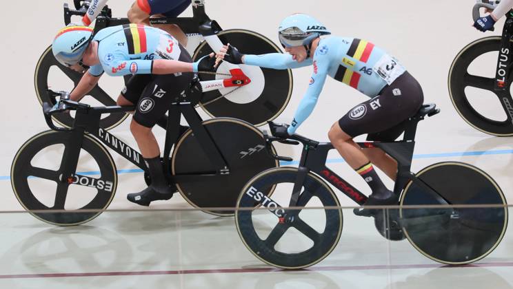 Belgian Fabio Van Den Bossche and Belgian Lindsay De Vylder pictured in action at the final of the men s Madison race at the 2025 UCI Track World Championships cycling, in Santiago, Chile, Sunday 26 October 2025. The Track World Championships take place from 22 to 26 October at the Velodromo de Penalolen in Santiago, Chile. BENOITxDOPPAGNE x138046374x