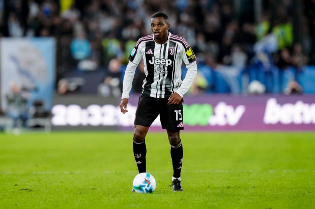 SS Lazio v Juventus FC - Serie A Enilive Pierre Kalulu of Juventus FC in action during the serie Serie A Enilive match between SS Lazio and Juventus FC at Olimpico on October 26, 2025 in Rome, Italy Rome Stadio Olimpico Lazio Italy Copyright: xGiuseppexMaffiax 251026_SerieA_Lazio-Juventus_GM_3731