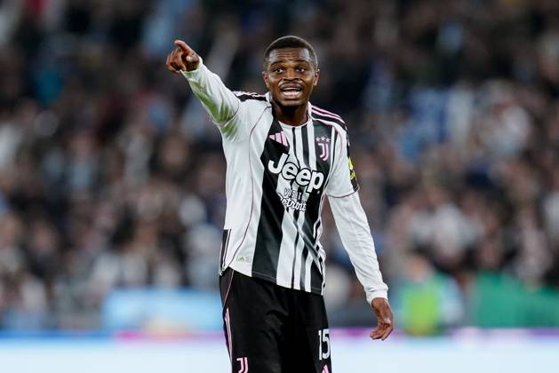 SS Lazio v Juventus FC - Serie A Enilive Pierre Kalulu of Juventus FC gestures during the serie Serie A Enilive match between SS Lazio and Juventus FC at Olimpico on October 26, 2025 in Rome, Italy Rome Stadio Olimpico Lazio Italy Copyright: xGiuseppexMaffiax 251026_SerieA_Lazio-Juventus_GM_6002