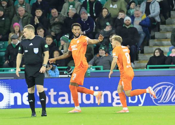 Hibernian v Rangers William Hill Premiership Youseff Chemiti of Rangers (middle) celebrates scoring his teams first goal with Connor Barron of Rangers during the William Hill Premiership match at Easter Road, Edinburgh UK Newspapers OUT Copyright: xFredxPalmerx FIL-22418-0067