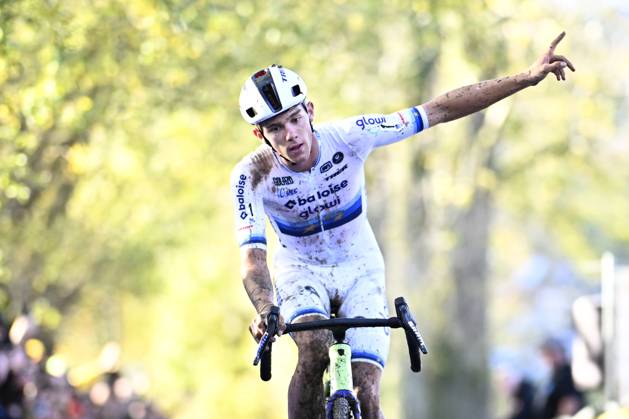 Belgian Thibau Nys celebrates after winning the men elite race of the Koppenbergcross, the first race (out of eight) of the X2O Badkamers trophy cyclocross competition, in Melden, Oudenaarde, on Saturday 01 November 2025. JASPERxJACOBS  x138624828x
