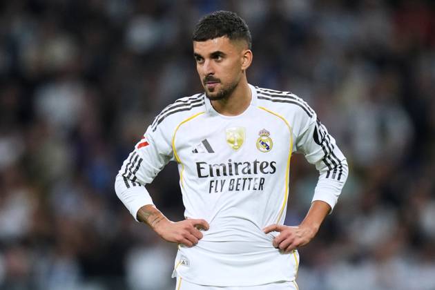 ESP: Real Madrid CF - Valencia CF. La Liga EA Sports. Date 11 Dani Ceballos of Real Madrid CF during the La Liga EA Sports match between Real Madrid CF and Valencia CF played at Santiago Bernabeu Stadium on November 1, 2025 in Madrid. kpng Copyright: xCesarxCebollax xPRESSINx PS_251101_RMA_VAL_2526_077