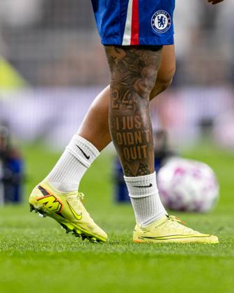 Tottenham Hotspur v Chelsea FC, Premier League, Football, The Tottenham Hotspur Stadium, London, UK - 01 Nov 2025 Close up of the leg tattoo of Reece James of Chelsea FC London The Tottenham Hotspur Stadium Tottenham GBR, UK NEWSPAPERS OUT Copyright: xEllixBirchx