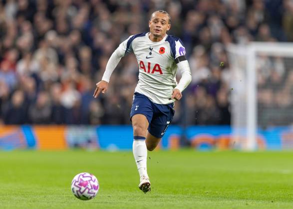 Tottenham Hotspur v Chelsea FC, Premier League, Football, The Tottenham Hotspur Stadium, London, UK - 01 Nov 2025 Xavi Simons of Tottenham Hotspur in action London The Tottenham Hotspur Stadium Tottenham GBR, UK NEWSPAPERS OUT Copyright: xEllixBirchx