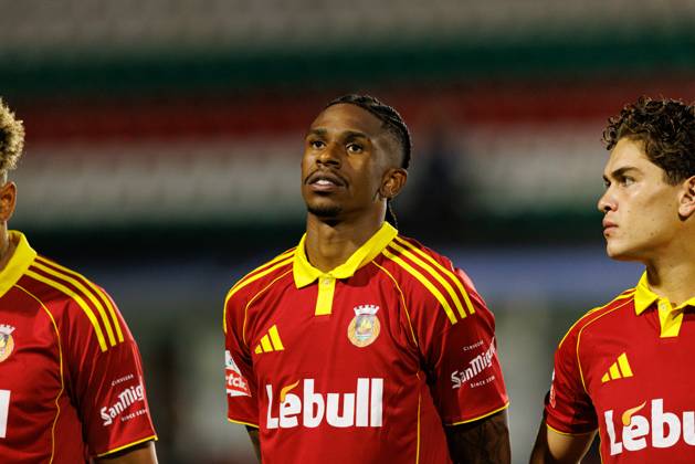 Andre Luiz seen during Liga Portugal game between teams of CF Estrela Amadora and Rio Ave FC at Estadio Jose Gomes (Maciej Rogowski Ball Raw Images) Amadora Estadio Jose Gomes Portugal Copyright: xMaciejxRogowskix maciejrogowski_estrela_rioave_2526-155
