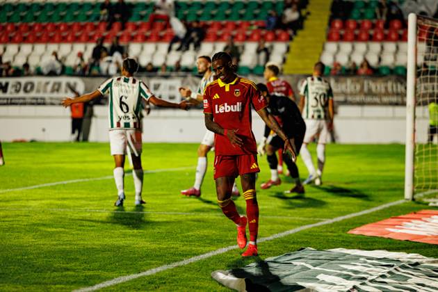 Andre Luiz seen during Liga Portugal game between teams of CF Estrela Amadora and Rio Ave FC at Estadio Jose Gomes (Maciej Rogowski Ball Raw Images) Amadora Estadio Jose Gomes Portugal Copyright: xMaciejxRogowskix maciejrogowski_estrela_rioave_2526-202