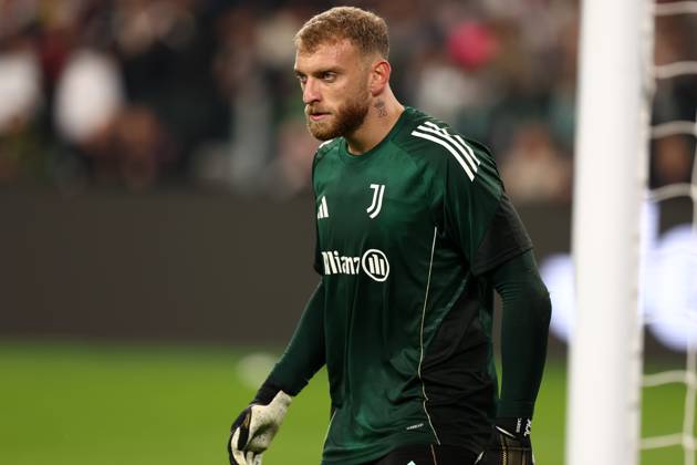 Michele Di Gregorio (Juventus Fc) warm up, Serie A, Juventus FC v Torino Fc, Allianz Stadium, November 8, 2025, Turin, Italy.