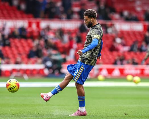 Premier League Nottingham Forest v Leeds United Jayden Bogle of Leeds United in the pregame warmup session during the Premier League match Nottingham Forest vs Leeds United at City Ground, Nottingham, United Kingdom, 9th November 2025 (Photo by Alfie Cosgrove News Images) Nottingham City Ground Nottinghamshire United Kingdom Copyright: xAlfiexCosgrove NewsxImagesx