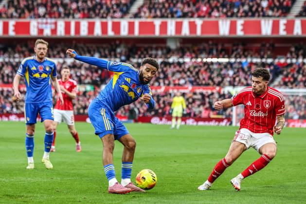 Premier League Nottingham Forest v Leeds United Jayden Bogle of Leeds United clears the ball during the Premier League match Nottingham Forest vs Leeds United at City Ground, Nottingham, United Kingdom, 9th November 2025 (Photo by Alfie Cosgrove News Images) Nottingham City Ground Nottinghamshire United Kingdom Copyright: xAlfiexCosgrove NewsxImagesx