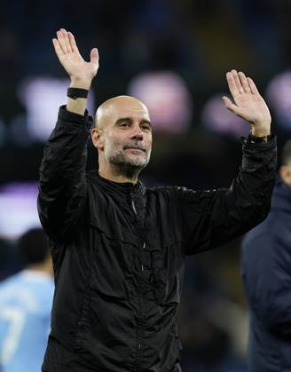 Manchester, England, 9th November 2025. Pep Guardiola coach of Manchester City waves to the fans during the Manchester City vs Liverpool Premier League match at the Etihad Stadium, Manchester. Picture credit should read: Andrew Yates Sportimage EDITORIAL USE ONLY. No use with unauthorised audio, video, data, fixture lists, club league logos or live services. Online in-match use limited to 120 images, no video emulation. No use in betting, games or single club league player publications. SPI_088_AY_Man_City_Liverpool SPI-4280-0084