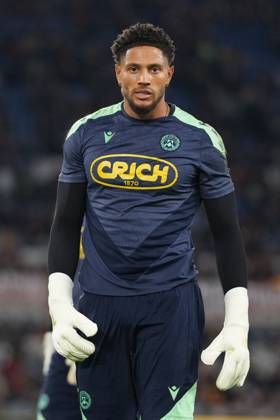 Maduka Okoye of Udinese Calcio during the Serie A 2025 2026 football match between AS Roma and Udinese Calcio at Stadio Olimpico in Rome (Italy), November 9, 2025. antoniettaxbaldassarre