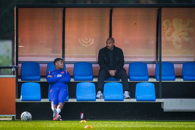 ZEIST , 11-11-2025 , KNVB Campus , season 2025 2026 , Dutch International football , Training session Netherlands , picture shows Netherlands player Denzel Dumfries and Nigel de Jong Training session Netherlands 11-11-2025  x31985843x Copyright: