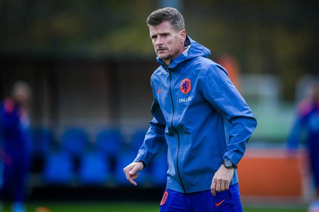 ZEIST , 11-11-2025 , KNVB Campus , season 2025 2026 , Dutch International football , Training session Netherlands , picture shows Netheralnds assistent-coach Wim Jonk Training session Netherlands 11-11-2025  x31985845x Copyright: