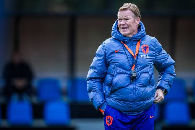 ZEIST , 11-11-2025 , KNVB Campus , season 2025 2026 , Dutch International football , Training session Netherlands , picture shows Netherlands coach Ronald Koeman Training session Netherlands 11-11-2025  x31985907x Copyright: