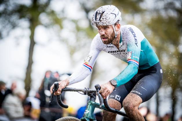 Dutch Joris Nieuwenhuis pictured in action during the men s race of the Superprestige Merksplas cyclocross event, fourth stage (4 8) of the Superprestige cyclocross cycling competition, Saturday 15 November 2025, in Merksplas. JASPERxJACOBS x141791463x