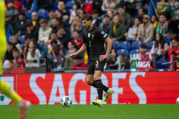 Portugal v Armenia - FIFA World Cup, WM, Weltmeisterschaft, Fussball 2026 Qualifier Ruben Dias from Portugal is seen in action during the European World Cup Qualifiers 2026 football match between Portugal and Armenia at Estadio do Dragao in Porto, Portugal, on November 16, 2025. Porto Porto Portugal Copyright: xMiguelxLemosx originalFilename:lemos-european251116_npUd4