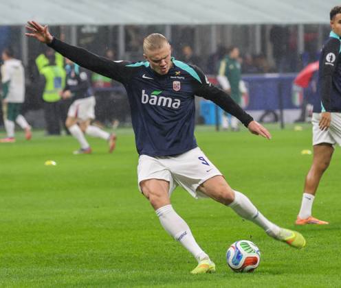 2026 FIFA World Cup, WM, Weltmeisterschaft, Fussball Qualifiers: Italy vs. Norway World Cup Qualifiers, Group I, Italy vs. Norway. Pictured: Erling Haaland (Norway). in Milan Nov 16th 2025, Credit:Fabio Sasso Avalon Italy, Lombardia, Milan Copyright: xFabioxSassox xAvalonx 1052955165