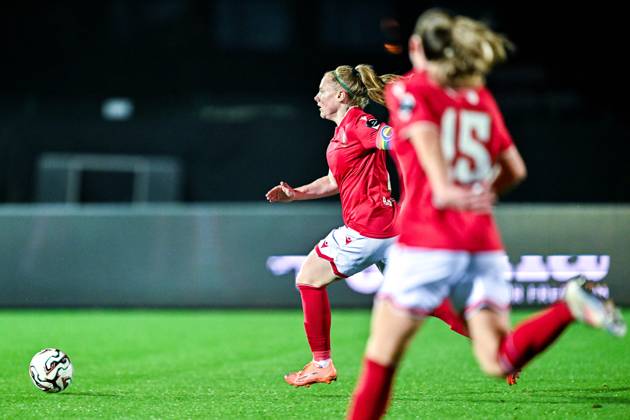 251115 RSC ANDERLECHT VS STANDARD Amber Barrett (9) of Standard pictured during a female soccer game between RSC Anderlecht Women and Standard Femina de Liege on the 9th matchday of the 2024 - 2025 season of the Belgian Lotto Womens Super League , on Saturday 15 November 2025 in Deinze , Belgium . PHOTO SPORTPIX Stijn Audooren Deinze Belgium Copyright: xStijnxAudoorenx 20251115_131600_SA2_3849
