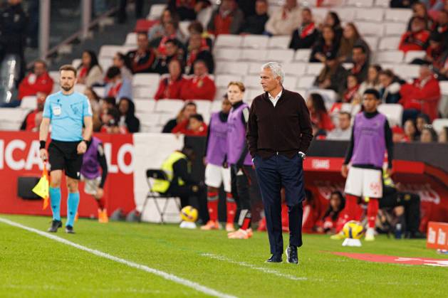 Jose Mourinho seen during Liga Portugal game between SL Benfica and Casa Pia AC (Maciej Rogowski Ball Raw Images) Lisbon Estadio Da Luz Portugal Copyright: xMaciejxRogowskix maciejrogowski_slbenfica_casapia_2526-078
