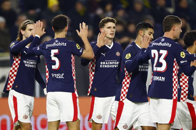 BREDA - (L-R) Yarek Gasiorowski of PSV Eindhoven, Ivan Perisic of PSV Eindhoven, Guus Til of PSV Eindhoven, Ismael Saibari of PSV Eindhoven, and Joey Veerman of PSV Eindhoven celebrate the 0-1 goal during the Dutch Eredivisie match between NAC Breda and PSV at the Rat Verlegh Stadium on November 22, 2025, in Breda, Netherlands. ANP SEM VAN DER WAL Eredivisie 2025-2026 xVIxANPxSportx xxANPxIVx 542765555 originalFilename: 542765555