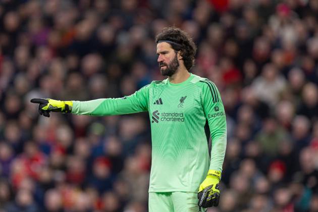 Football - FA Premier League - Liverpool FC v Nottingham Forest FC LIVERPOOL, ENGLAND - Saturday, November 22, 2025: Liverpool s goalkeeper Alisson Becker during the FA Premier League match between Liverpool FC and Nottingham Forest FC at Anfield. (Photo by David Rawcliffe Propaganda) LIVERPOOL Anfield MERSEYSIDE ENGLAND Copyright: xDavidxRawcliffex P2025-11-22-Liverpool_Nottingham_Forest-67
