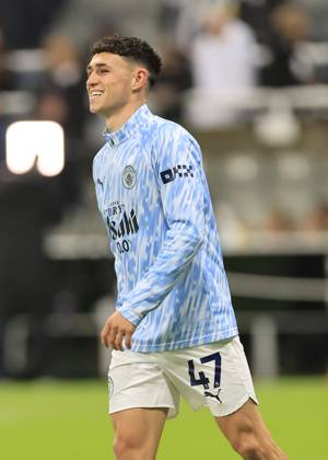 Newcastle United v Manchester City Premier League Phil Foden of Manchester City warms up during the Premier League match at St. James s Park, Newcastle UK Newspapers OUT Copyright: xFredxPalmerx FIL-22535-0025