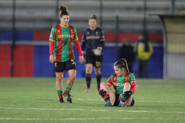 CALCIO - Serie A Femminile - Ternana Women vs Parma Calcio ende Match Pastrenge Lucia (ternana) during Italian women s series A, match Ternana Women vs Parma Calcio 22 November 2025 at the Moreno Gubbiotti stadiumin Narni Italy (Photo by Luca Marchetti LiveMedia) during Ternana Women vs Parma Calcio, Italian football Serie A Women match in Narni (TR), Italy, November 22 2025 Narni (TR) Italy Copyright: xIPAxSport ABACAx