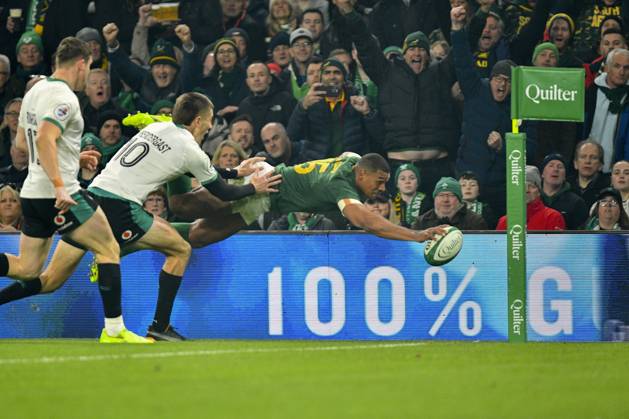 Ireland v South Africa Quilter Nations Series Damian Willemse of South Africa scores his sides first try during the Quilter Nations Series match at the Aviva Stadium, Dublin UK Newspapers OUT Copyright: xJohnxCrothersx FIL-22533-0012